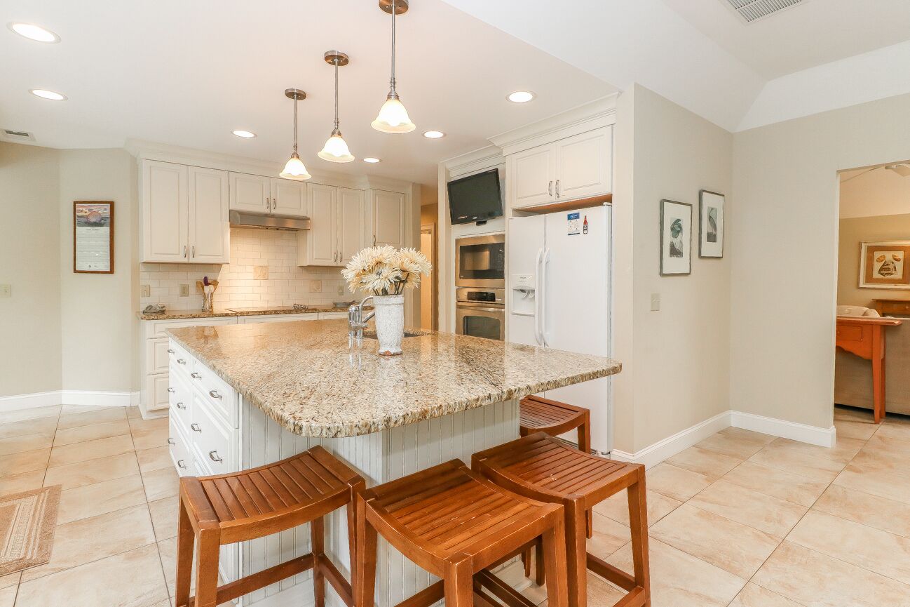DOG FRIENDLY Four Bedroom Near Ocean Sea Pines Home with