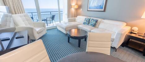 Direct Oceanfront, Newly Remodeled!