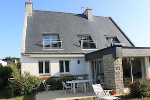 Kerehan villa plein sud , sur la plage des Grands Sables  au cœur du Pouldu