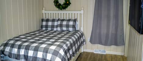 Room20220520of2011