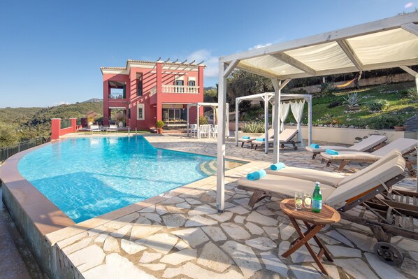 Welcome to Villa Regina Rossa!