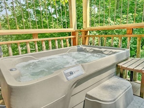 Bain à remous extérieur