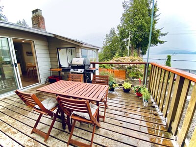 Ocean View Hopkins Cottage. Steps to beach!