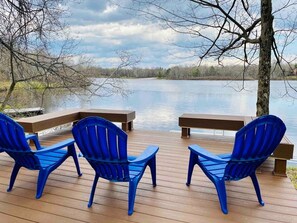 Our private dock and access to Pine Tree Lake!