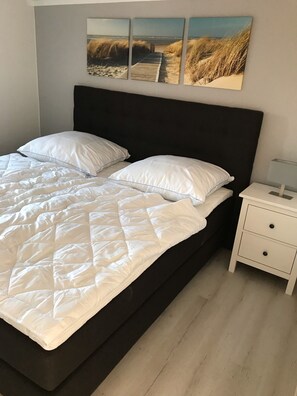 Schlafzimmer unten