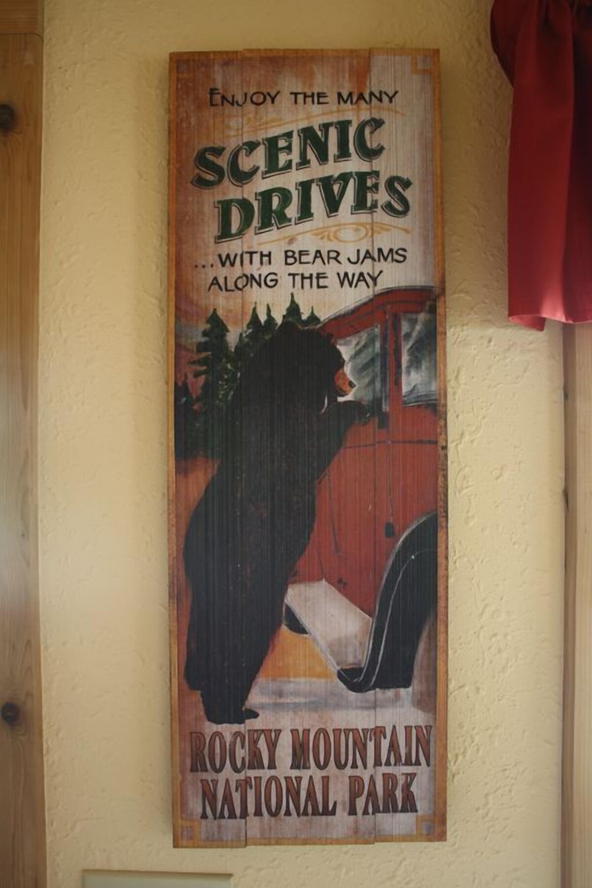 Downtown Estes Park, Romantic Cabin, RMNP, Hot Tub, Snow Shoes! Estes Highlands Cabin
