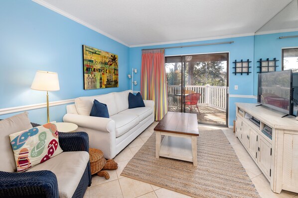 Shipwatch 204 - Open Concept Living Space with Balcony Access