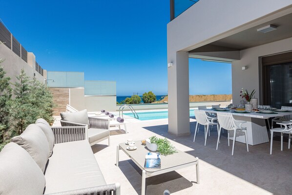Dine al fresco under the summer sun.