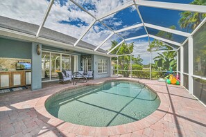 BS25539 - Private heated pool