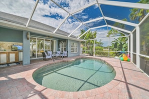 BS25539 - Private heated pool