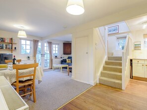 Open plan living space | Lower Whiteflood Farm Cottage, Owslebury, Winchester