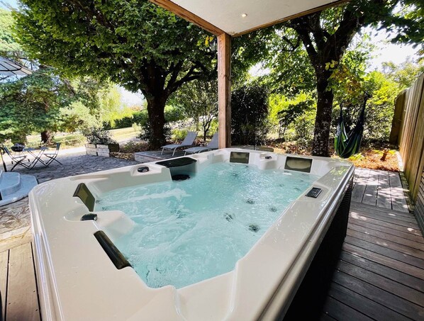 Tournesol&Anémone-spa-privatif-sarlat-dordogne