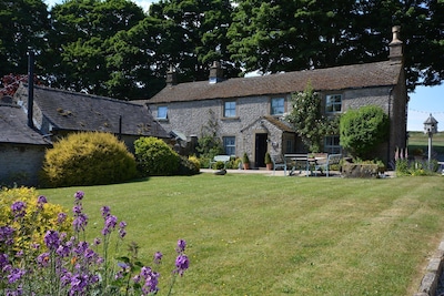 Haddon Grove Farmhouse - glorious group accommodation with pool, games and lots of heart