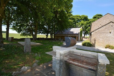 Rabbit Hutch - a lovely cottage near Bakewell with games and shared indoor pool