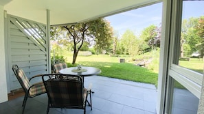 Terasse mit Garten