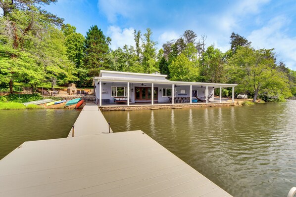 Six Mile Vacation Rental | 4BR | 3BA | Step-Free Access | 2,250 Sq Ft
