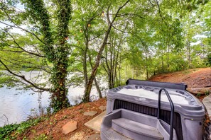 Private Hot Tub