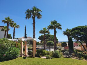 Vue mer et piscine de le Residence