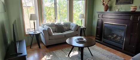 Spacious livingroom 