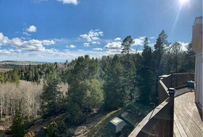 Adventure Dome - Wyoming Geodesic Cabin Escape