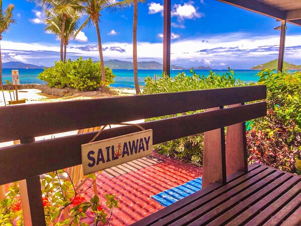 Beachfront Paradise!