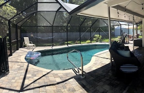Child safety pool fence can be put up if requested-notify prior to arrival
