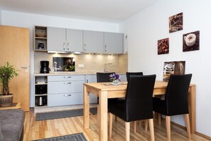 Appartement 1 (45/57qm) im Parterre mit großer Wohnküche-App. 1