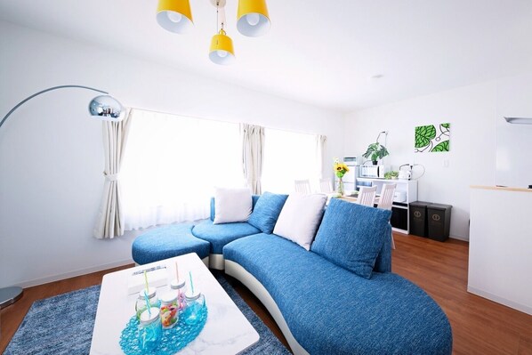 Bright living room☆
