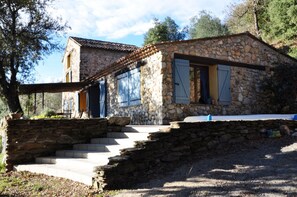 View of the house from the drive