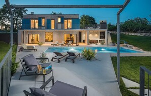 pool