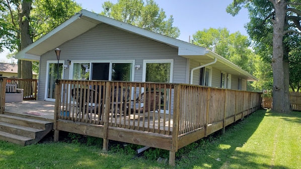 Back deck has a veiw of the Saginaw Bay