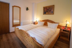 Ferienwohnung Lockstein, für 2 Personen-Schlafzimmer