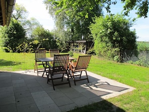 Property, Furniture, Chair, Yard, Patio, Lawn, Garden, Tree, Grass, Backyard