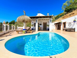 Swimming Pool, Property, Resort, Building, House, Real Estate, Vacation, Villa, Town, Azure