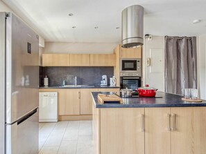 Cabinetry, Countertop, Zimmer, Eigentum, Küche, Möbel, Interior Design, Gebäude, Haus, Zuhause
