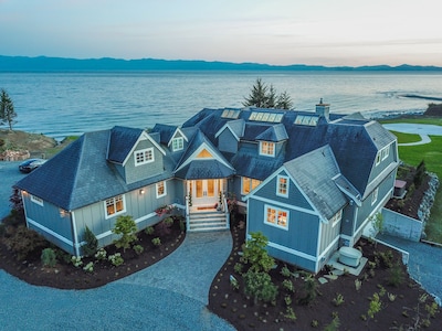The Sea Lion Ocean Front Luxury Estate