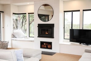 Green Park - resort style rural retreat (323)