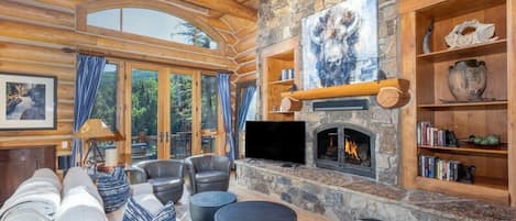This gorgeous log and stone townhome is in one of the most sought-after ski-in/ski-out locations making for an ideal launching pad for a memorable visit in Telluride.