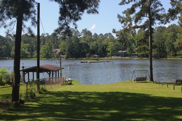 Island with diving board!