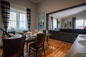 Esszimmer 2