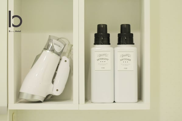 Bathroom amenities