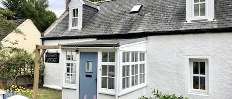 Waterside Cottage - Front