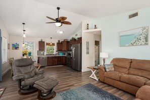 7-web-or-mls-Cove-335-Last-Dime-TL-Living-V5