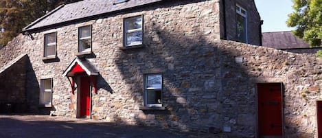 200 Year Old Former Stables on private working farm