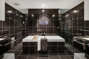 Master Ensuite - double vanity, bath, and dual rain and hand shower