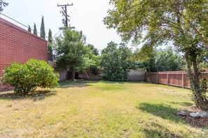 Private quarter acre yard (fully gated)