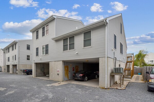 Exterior,Front Elevation,