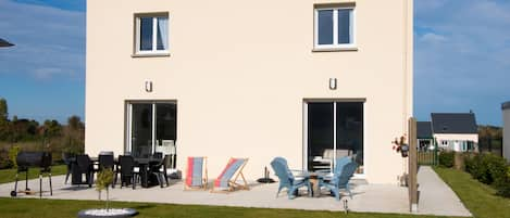 Terrasse et jardin plein sud