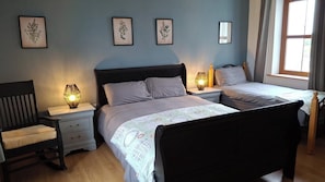 Plenty of space in a king size bed comfy