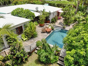 Swimming pool and terrace of the Residence Atemoya